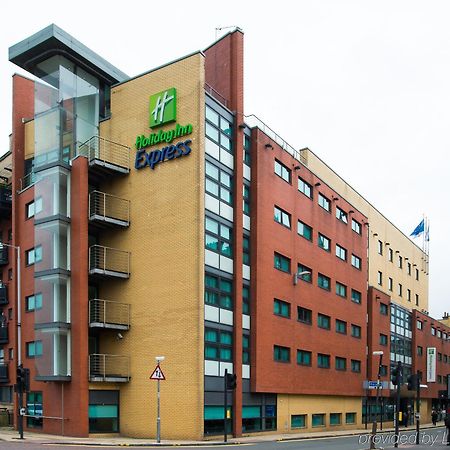 Holiday Inn Express - Glasgow - City Ctr Riverside, An Ihg Hotel Exterior foto